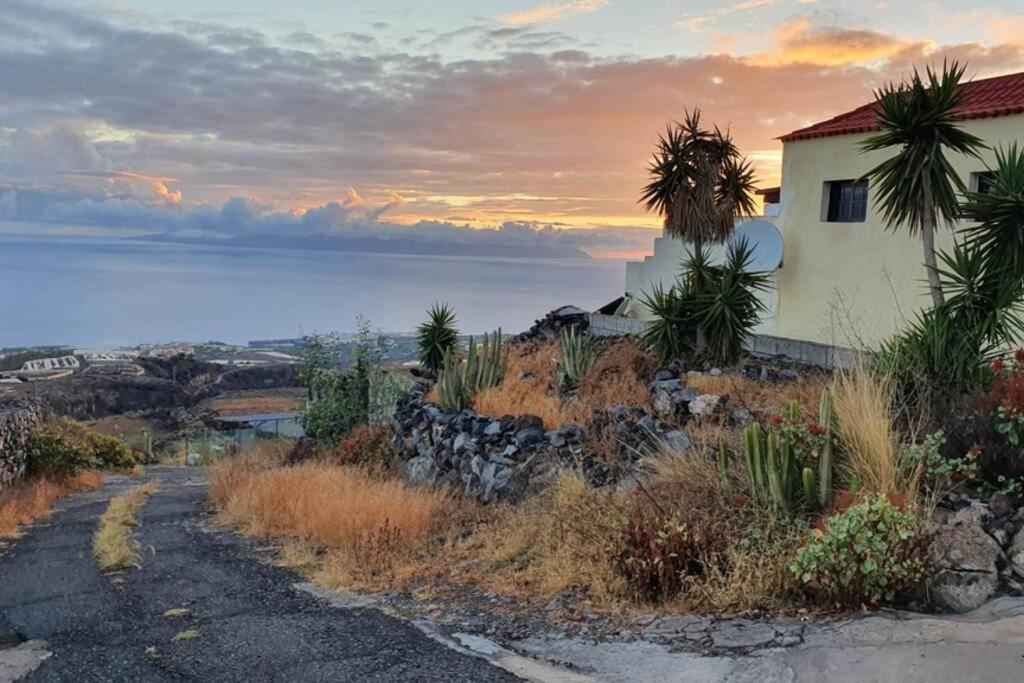 Lovely Two Bedroom With Amazing View Appartement Tejina de Isora